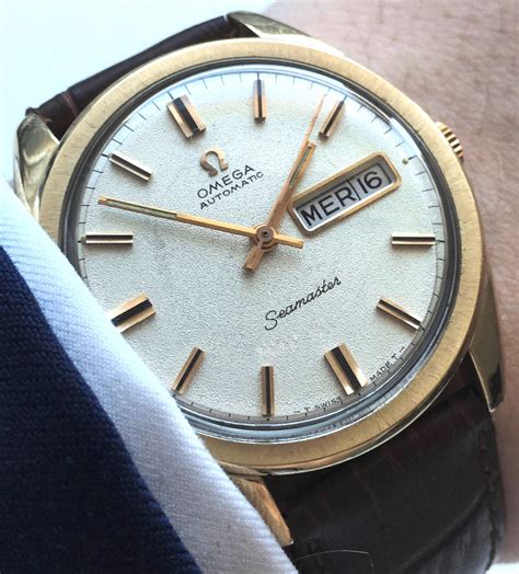 vintage omega seamaster quartz day date cal 1425|How to Set the Time / Day / Date on Omega Seamaster 1425 .